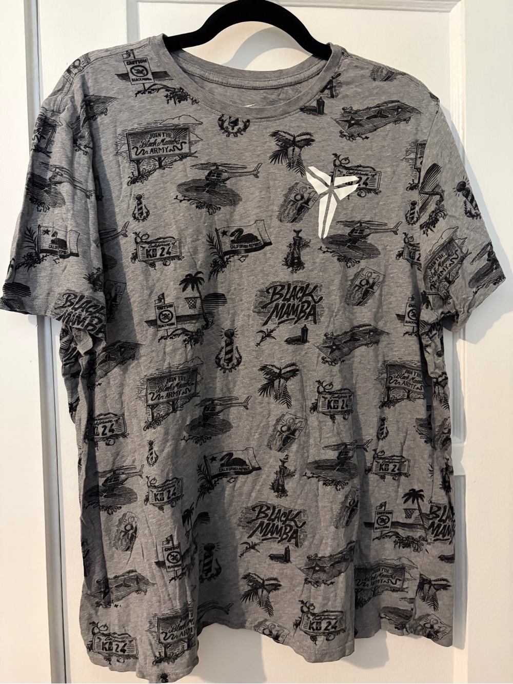 Nike Gray Black Mamba Graphic Short Sleeve Tee